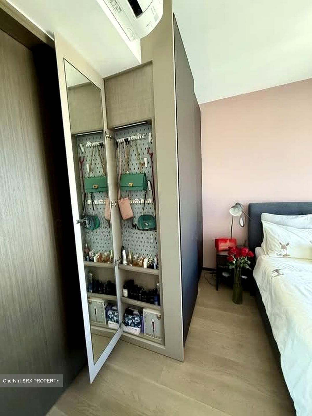 Avenue South Residence (D3), Apartment #533665341